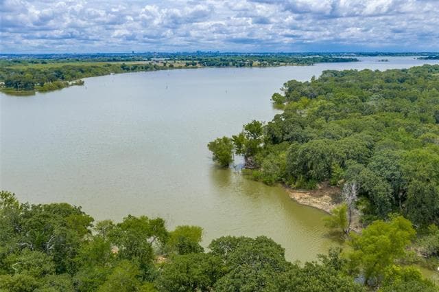 property at 954 Lloyd's Rd