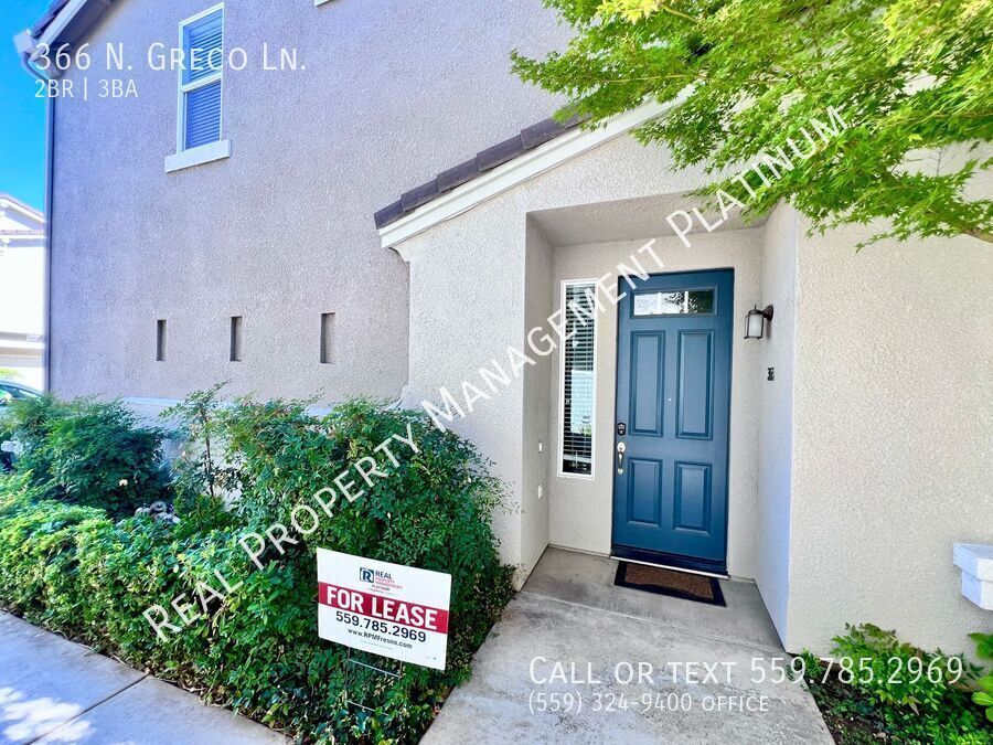 366 N Greco Ln in Clovis, CA - Building Photo