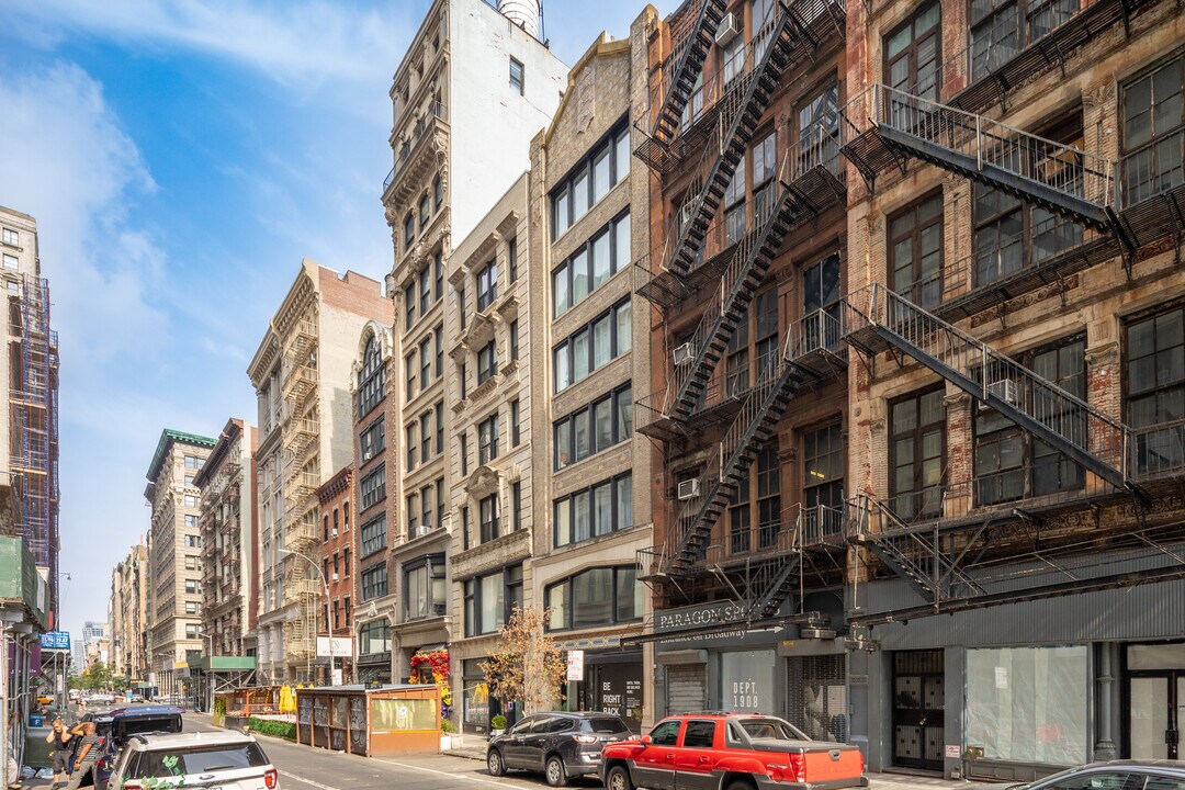 The Presidio in New York, NY - Building Photo