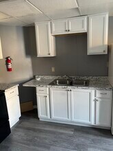 1143 E Webster St in Coal Township, PA - Building Photo - Building Photo