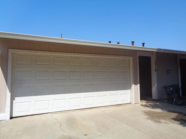 1518 Upland Dr in Yuba City, CA - Building Photo - Building Photo