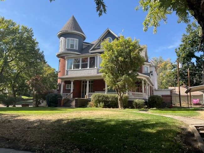 property at 1704 2nd St