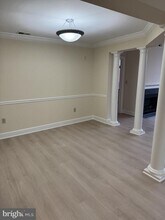 502 W Broad St in Falls Church, VA - Building Photo - Building Photo