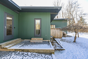 108 Rosedale Ln in Princeton, NJ - Building Photo