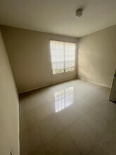 6368 Raleigh St in Orlando, FL - Foto de edificio - Building Photo