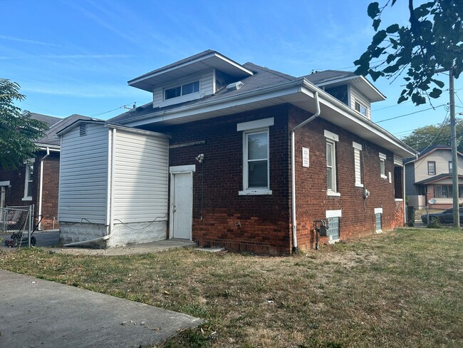 1023 Chittenden Ave in Columbus, OH - Building Photo - Building Photo