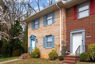 144 Farrell Ln in Fredericksburg, VA - Building Photo - Building Photo