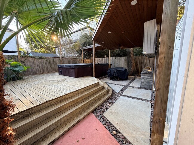 3911 Barnes St in Houston, TX - Building Photo - Building Photo