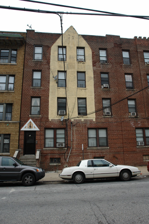 31 Pelton St in Yonkers, NY - Building Photo