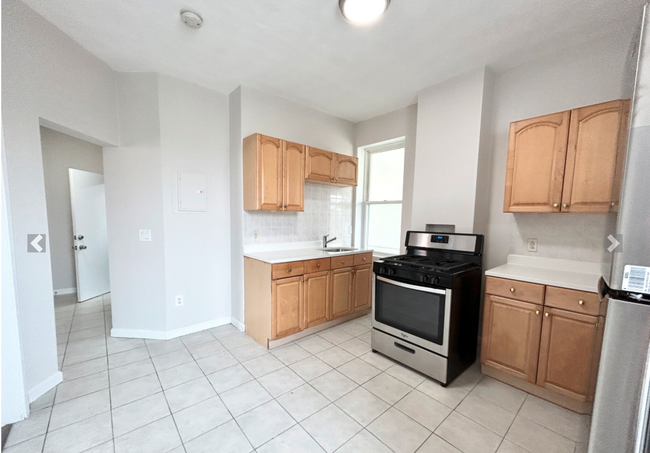 155 Grove St, Unit #6