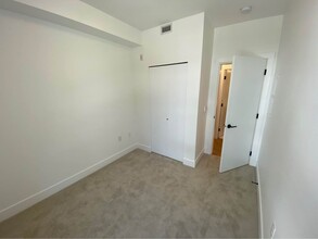 9228 Slopes Mews in Burnaby, BC - Building Photo - Building Photo