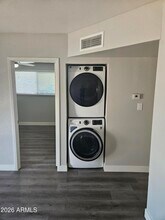 1325 E Vista Ave in Phoenix, AZ - Building Photo - Building Photo