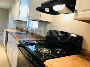 112 Stafford Pl in Lehigh Acres, FL - Building Photo - Building Photo