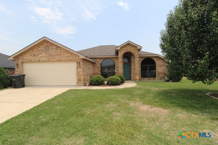 10004 Diana Dr in Killeen, TX - Building Photo