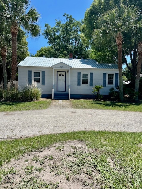 property at 404 Ashantilly Ave