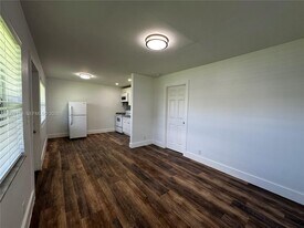 2321 Madison St in Hollywood, FL - Building Photo