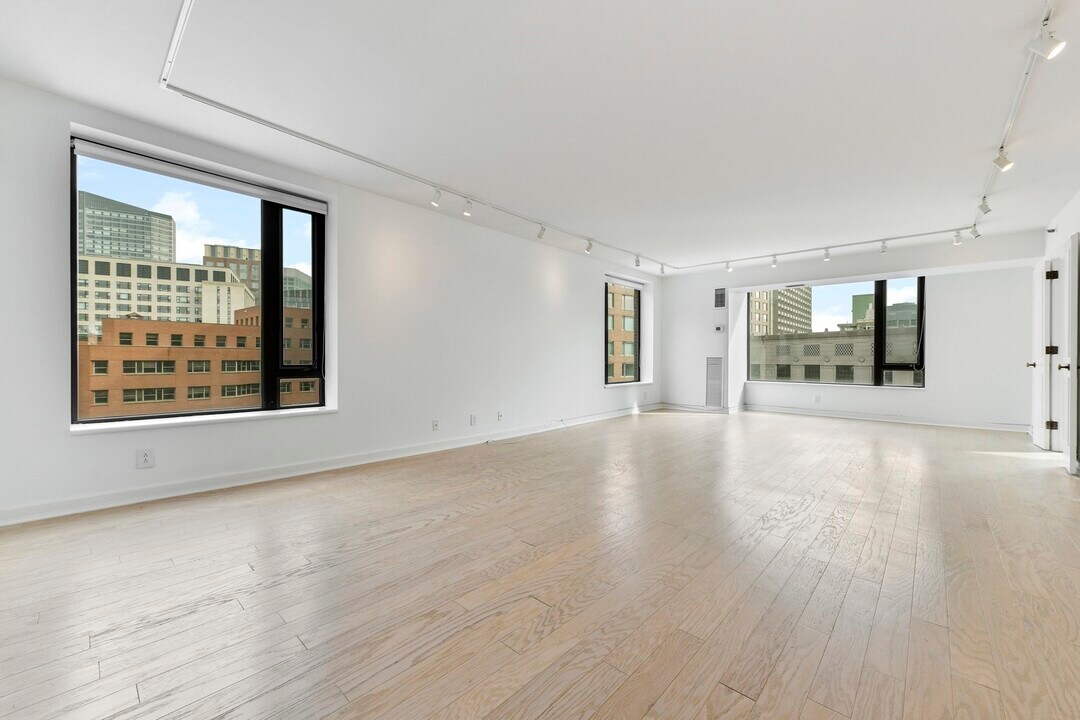 220 Boylston St, Unit 8010 in Boston, MA - Building Photo