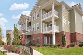 Lenox Creekside in Antioch, TN - Building Photo - Building Photo