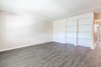 Memorial Fountain in Houston, TX - Building Photo - Interior Photo