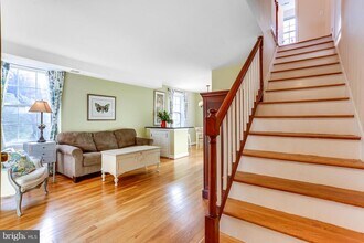2741 S Buchanan St in Arlington, VA - Building Photo - Building Photo
