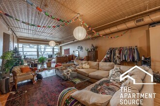 2412 W North Ave in Chicago, IL - Building Photo - Building Photo