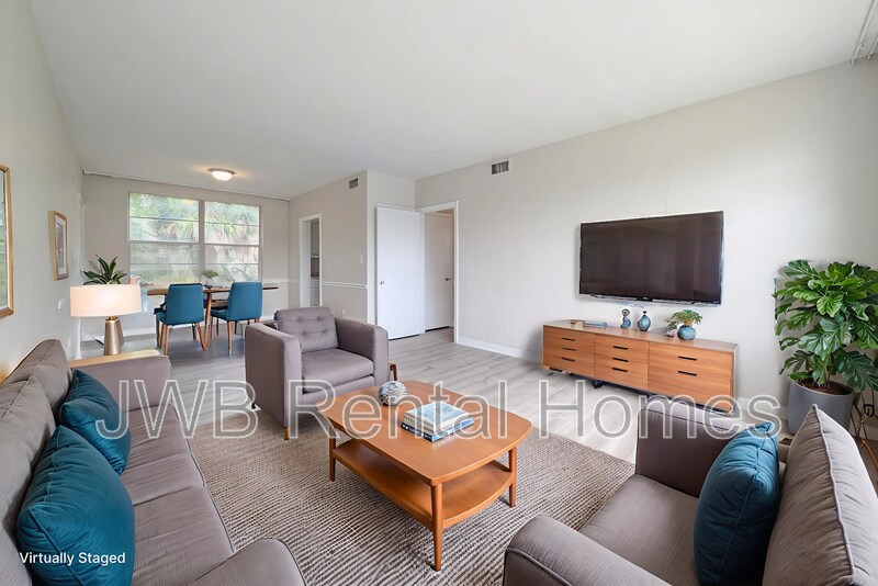 2951 Lydia St in Jacksonville, FL - Building Photo