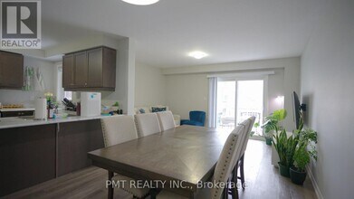 986 Alder Gate in Milton, ON - Building Photo - Building Photo