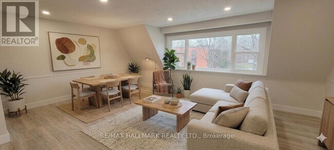 159 Richmond St in Richmond Hill, ON - Building Photo - Building Photo