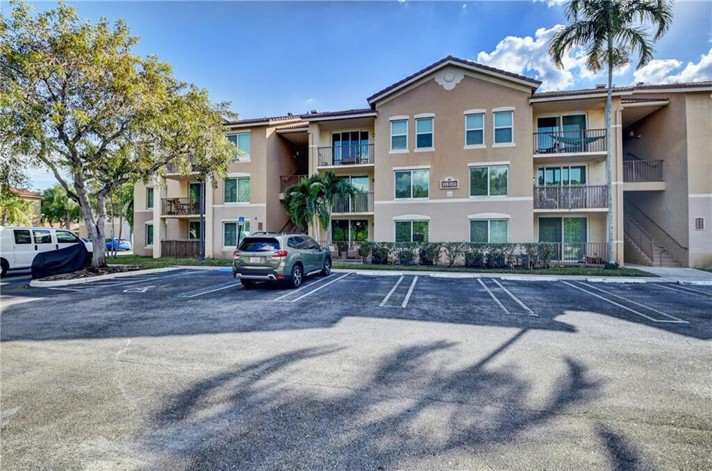 1003 Villa Cir-Unit -1003 in Boynton Beach, FL - Foto de edificio