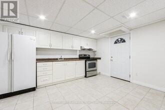 63 Croteau Crescent in Vaughan, ON - Building Photo - Building Photo