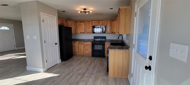 465 Cottletown Rd in Smithville, TX - Building Photo - Building Photo