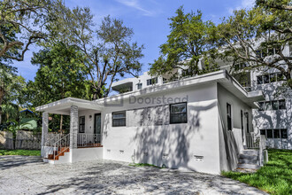 655 NE 62nd St in Miami, FL - Building Photo - Building Photo