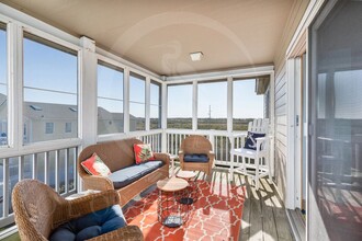8518 S Old Oregon Inlet Rd in Nags Head, NC - Building Photo - Building Photo