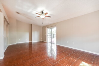 681 Brown Bear Ct in St. Cloud, FL - Building Photo - Building Photo
