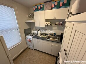 28 Myrtle St, Unit 6 in Boston, MA - Building Photo - Building Photo