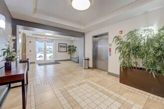 2401 NE 65th St in Fort Lauderdale, FL - Building Photo - Building Photo