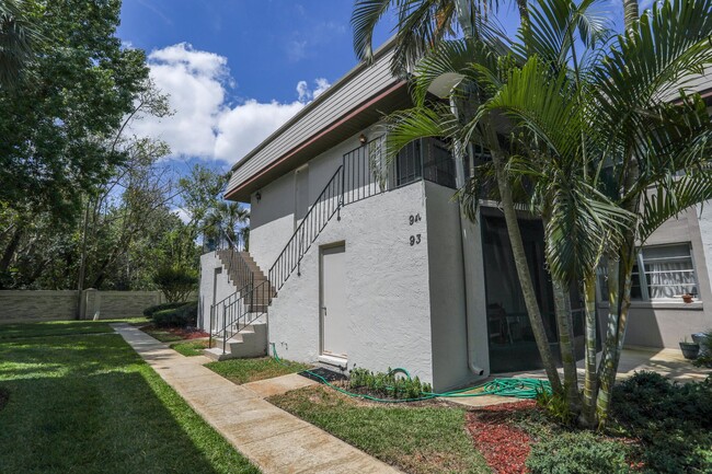 property at 94 Windtree Ln