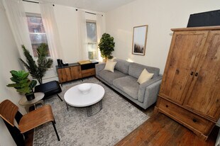 348 W 38th St in New York, NY - Building Photo