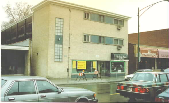 3018 W Devon Ave in Chicago, IL - Foto de edificio