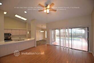 1780 Florida Ave in Palm Harbor, FL - Foto de edificio - Building Photo