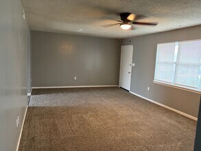 4632-4634-4634 Southampton Ct in Columbia, MO - Building Photo - Building Photo