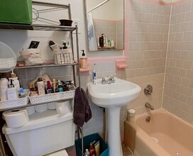 1067 Beacon St, Unit 7 in Brookline, MA - Building Photo - Building Photo