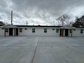 206 E 33rd St in Houston, TX - Building Photo - Building Photo