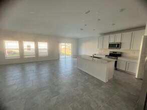 4964 Worchester Dr in Kissimmee, FL - Building Photo - Building Photo