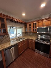 16746 Waters Edge Dr in Weston, FL - Building Photo - Building Photo