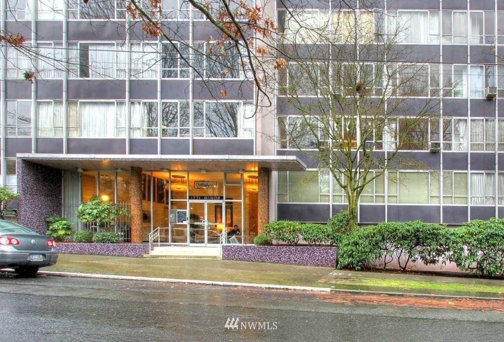 1221 Minor Ave #306, Unit 306 in Seattle, WA - Foto de edificio