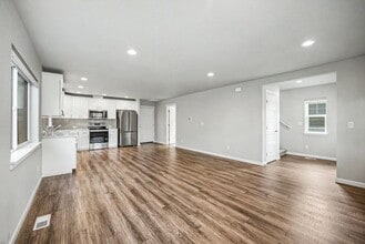 14337 100th Ave SE in Yelm, WA - Building Photo - Building Photo