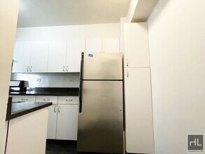 EAST 57 STREET in New York, NY - Building Photo - Building Photo
