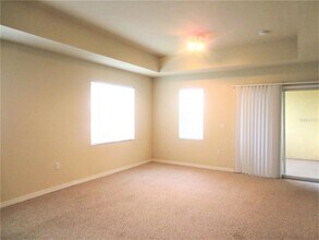 1155 Villagio Cir in Sarasota, FL - Building Photo - Building Photo