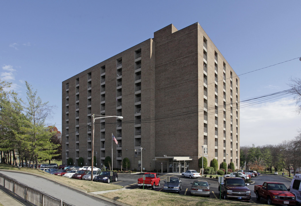 Chippington Towers I in Madison, TN - Building Photo